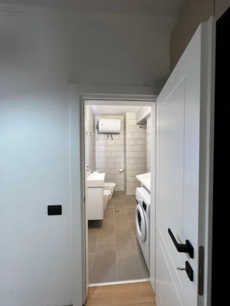 Durres, jepet me qera apartament 1+1+Aneks+Ballkon Kati 8, 65 m² 600 € (Vollga)