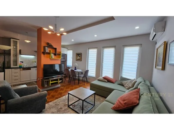 Tirane, shes apartament 2+1+Aneks+Ballkon Kati 6, 82 m² 2.200.000 € (Rruga e kavajes)