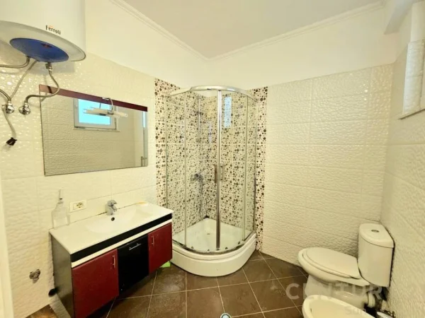 Tirane, shes apartament 2+1+Aneks+Ballkon Kati 5, 90 m² 196.000 € (Liqeni i Thate, FZ)