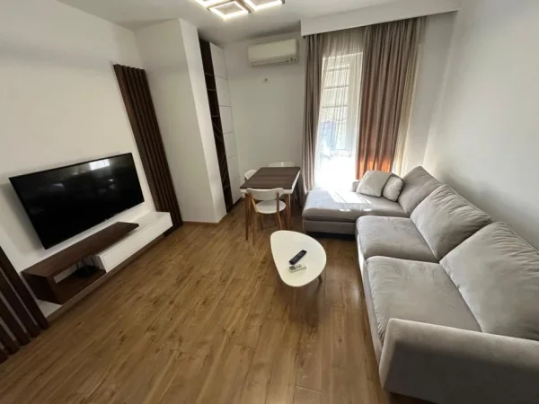 Tirane, shitet apartament 1+1 Kati 6, 60 m² 115.000 € (fusha aviacionit)