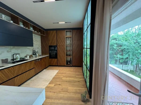 Tirane, shes Vile 3 Katshe , 596 m² 1.300.000 € (Akacia Hills 2)