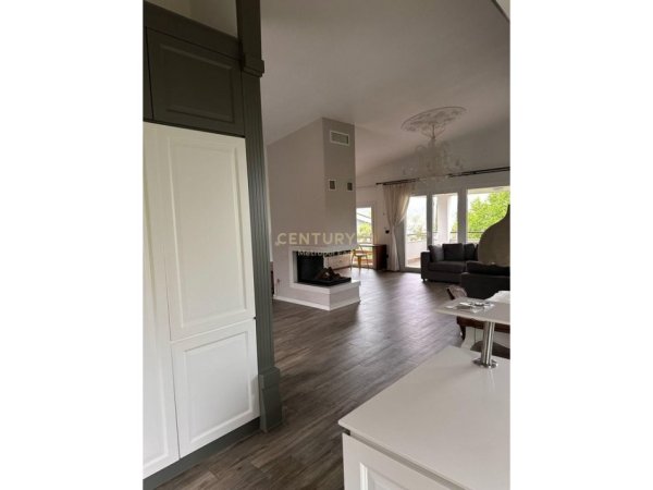 Tirane, jepet me qera Vile 2 Katshe Kati 2, 488 m² 2.700 € (Long Hill)