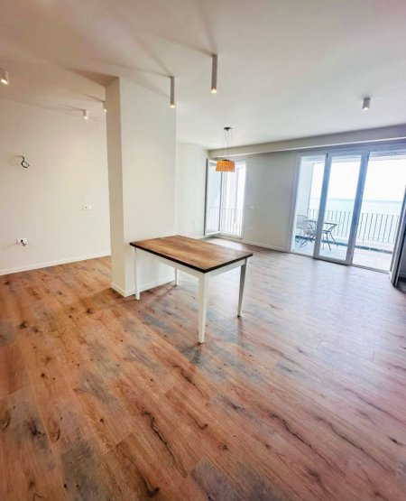 Durres, shitet apartament 2+1+Ballkon Kati 8, 111 m² 245.000 € (NE PLAZHIN E DURRESIT, PRANE SHKEMBIT TE KAVAJES)