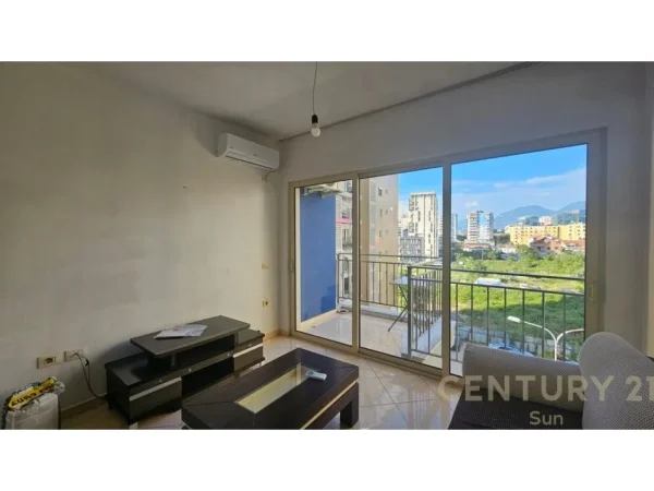 Tirane, shes apartament 1+1 Kati 4, 49 m² 95.000 € (fusha aviacionit)