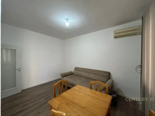 Tirane, shes apartament 2+1 Kati 2, 70 m² 135.000 € (Ish Tregu Eleketrik)