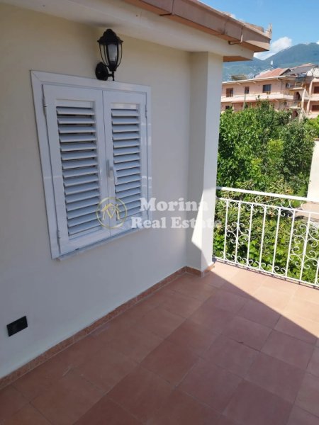 Tirane, jepet me qera shtepi 3+1 Kati 2, 155 m² 600 € (Prane Venu / Kodra e Priftit)