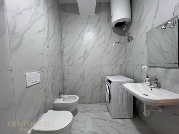 Tirane, shes apartament 2+1 Kati 3, 74 m² 120.000 € (ALi Demi kaimi)