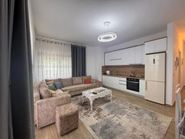 Tirane, shes apartament 1+1 Kati 5, 76 m² 135.000 € (Don Bosko)