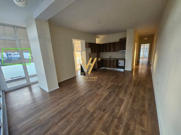 Tirane, jepet me qera ambjent biznesi Kati 1, 166 m² 1.300 € (KOMPLEKSI KIKA 2)