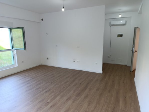 Tirane, jap me qera garsonier 1+1 Kati 0, 47 m² 250 € (garsoniere per Zyre ose Sherbime te rezidenca KAIMI rr. Pasho Hysa, mbi Mangalem 21 te Ali Demi)