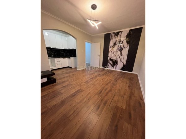 Tirane, shitet apartament 1+1 Kati 3, 54 m² 92.000 € (PORCELAN)