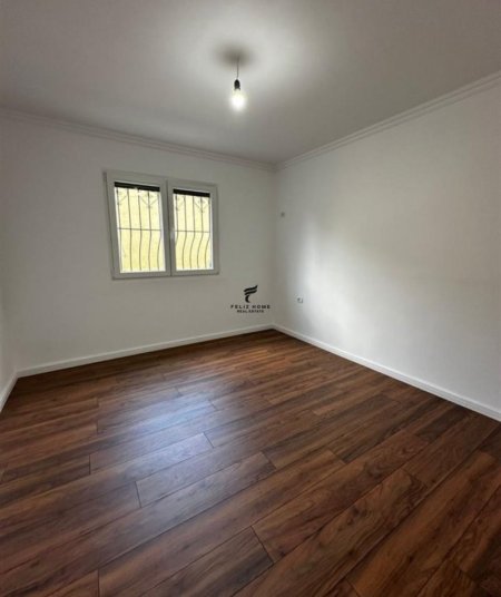 Tirane, shitet apartament 1+1+Ballkon Kati 2, 63 m² 122.000 € (IRFAN TOMINI)