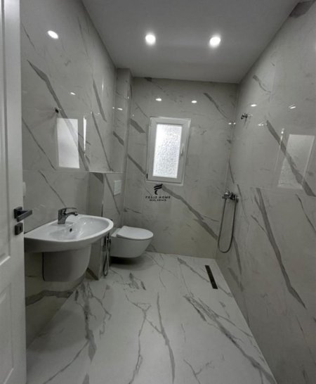 Tirane, shitet apartament 1+1+Ballkon Kati 2, 63 m² 122.000 € (IRFAN TOMINI)