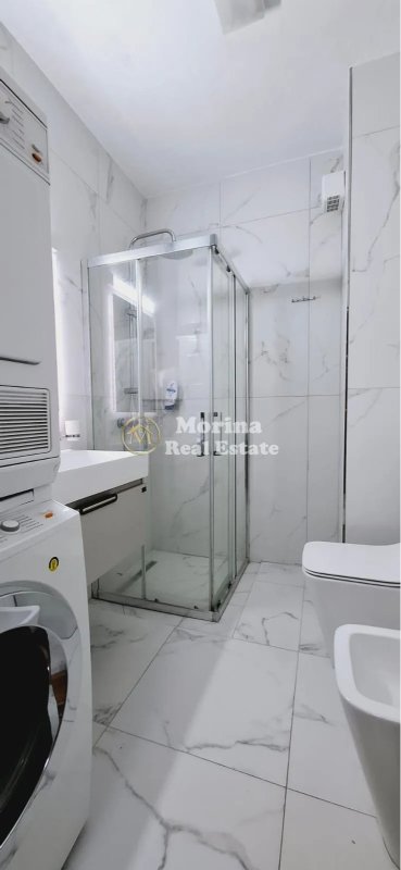 Tirane, jepet me qera apartament 1+1 Kati 3, 75 m² 600 € (Kopshti Botanik (prane Kopshtit Zoologjik))