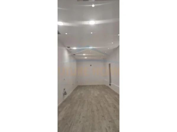 Tirane, shitet Kati 0, 53 m² 270.000 € (rruga bardhyl)