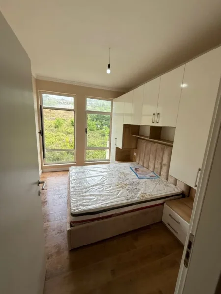 Shkembi Kavajes, shitet apartament 2+1+Aneks+Ballkon Kati 3, 73 m² 85.000 € (Shkembi i Kavajes)