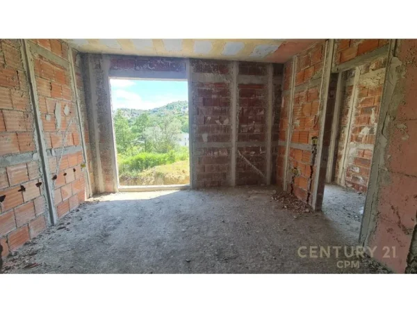 Tirane, shes apartament 2+1+Aneks+Ballkon Kati 1, 124 m² 300.000 € (BEVERLY HILLS, Liqeni i Thate)