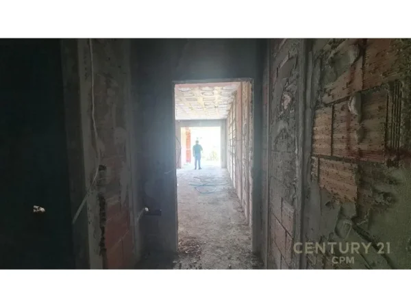 Tirane, shes apartament 2+1+Aneks+Ballkon Kati 1, 124 m² 300.000 € (BEVERLY HILLS, Liqeni i Thate)