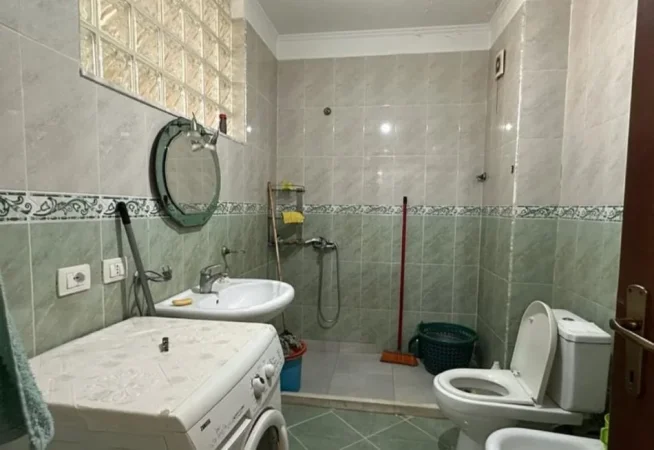 Tirane, shitet apartament 2+1 Kati 1, 98 m² 137.000 € (Astir)