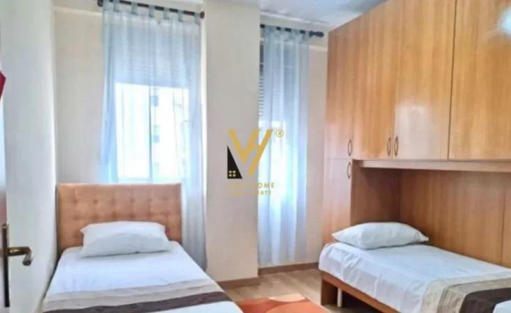 Tirane, jepet me qera apartament 2+1+Ballkon Kati 6, 104 m² 700 € (RRUGA E KAVAJES)