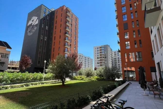 Tirane, shitet apartament 3+1+Ballkon Kati 9, 131 m² 240.000 € (ASL-2, Xhamllik)