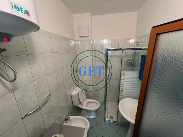 Durres, shitet apartament 4+1 Kati 7, 74 m² 