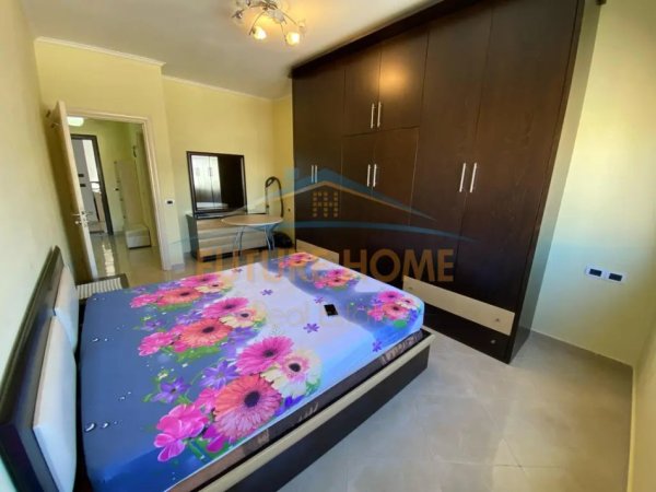 Tirane, shitet apartament 2+1+Ballkon Kati 8, 94 m² 135.000 € (Unaza e Re)