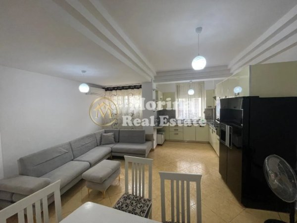 Tirane, jepet me qera apartament 2+1 Kati 3, 99 m² 550 € (Kopshti Zologjik)