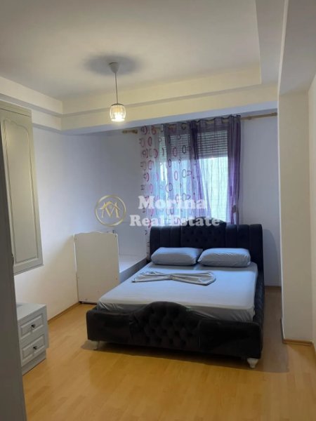 Tirane, jepet me qera apartament 2+1 Kati 3, 99 m² 550 € (Kopshti Zologjik)