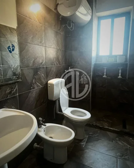 Durres, shitet 1+1 Kati 1,