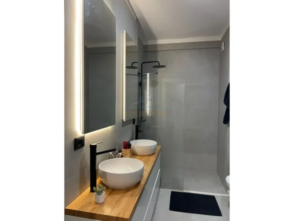 Qera, Apartament 2+1+Post Parkimi, Kodra e Diellit, Tiranë.