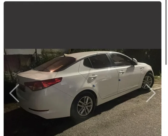 Tirane, shitet makine Kia K5 Benzin, e bardhë automatik Kondicioner 180.000 km 4.900 €