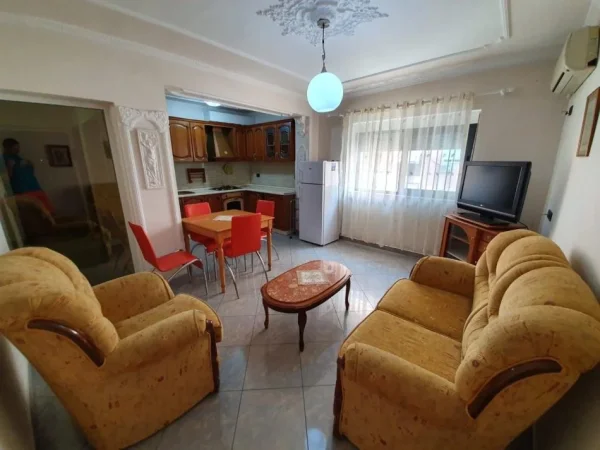 Tirane, jepet me qera apartament 1+1+Aneks Kati 5, 60 m² 600 € (Myslym Shyr)