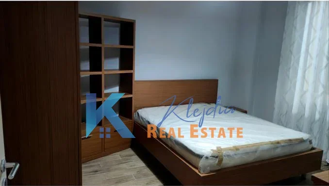 Tirane, jap me qera apartament 1+1+Ballkon Kati 6, 78 m² 550 € (Fusha e Aviacionit)