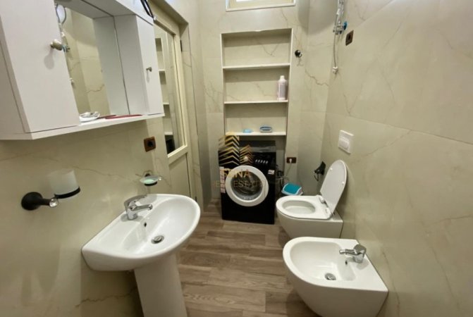 Tirane, jepet me qera apartament 2+1 Kati 1, 80 m² 300 € (Rruga Grigor Cilka)