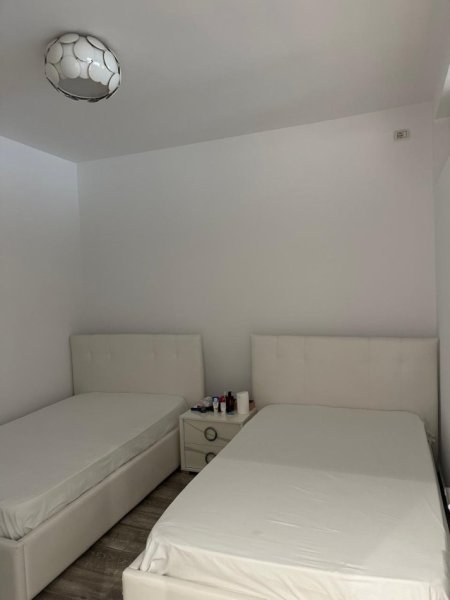 Tirane, jepet me qera apartament 2+1 Kati 3, 114 m² 500 € (LIQENI I THATE)