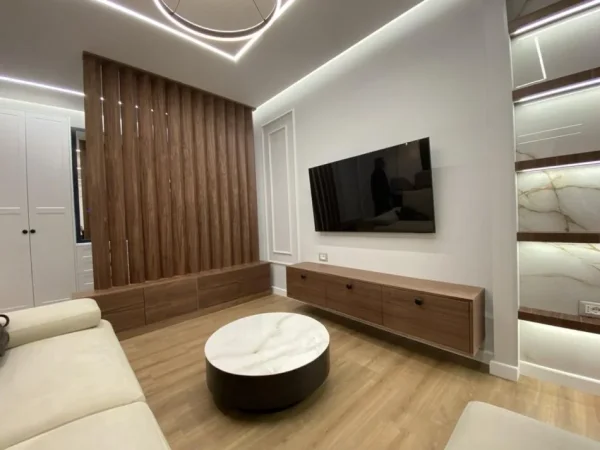 Tirane, jepet me qera apartament 2+1+Ballkon Kati 5, 77 m² 900 € (Rruga e Dibres)
