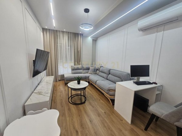 Tirane, jepet me qera apartament 1+1 Kati 3, 92 m² 550 € (Rezidenca Kaimi)