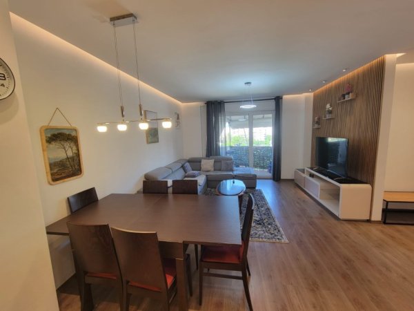 Tirane, jepet me qera apartament 2+1+Ballkon Kati 6, 98 m² 650 € (Don Bosko, jepet me qera apartament 2+1.)