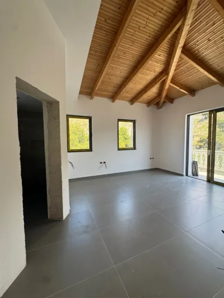 Sarande, shes apartament+verande | Penthouse 3+1+Ballkon Kati 9, 179 m² 350.000 € (Sarande)