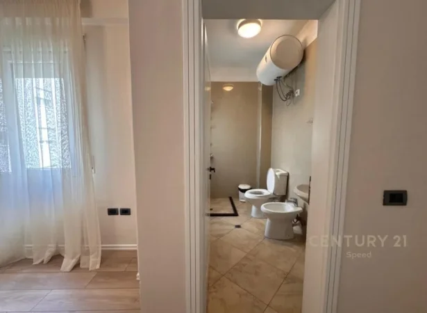 Tirane, jepet me qera apartament 2+1 Kati 2, 110 m² 800 € (Kopshti Zoologjik)