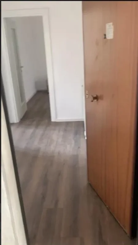 Tirane, shes apartament 2+1 , 72 m² 139.000 € (Rr.Elbasanit ish Tregu Elektrik)