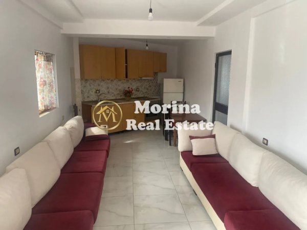 Tirane, jepet me qera Vile 2+1 Kati 2, 120 m² 400 € (Laprake)