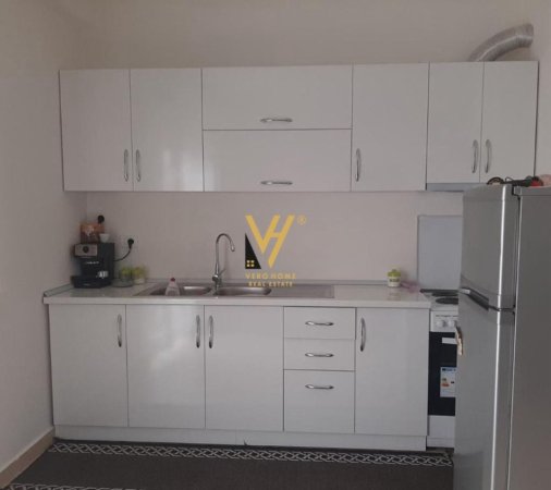 Tirane, jepet me qera apartament 2+1+Ballkon Kati 5, 100 m² 400 € (MISTO MAME)