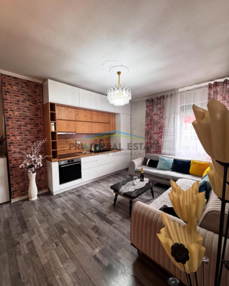Tirane, shitet apartament 2+1 Kati 4, 88 m² 139.000 € (Yzberisht)