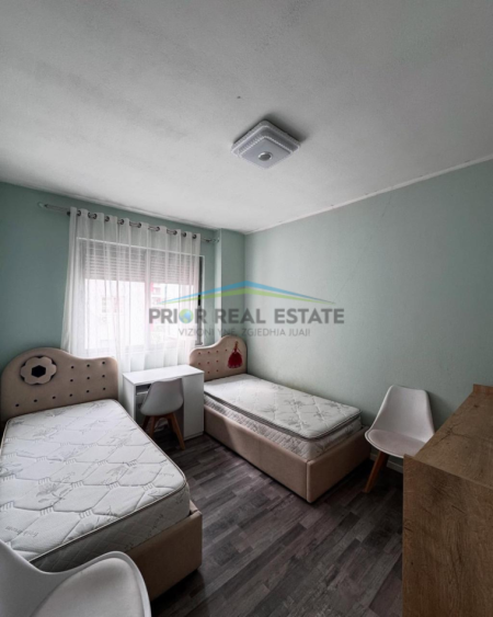 Tirane, shitet apartament 2+1 Kati 4, 88 m² 139.000 € (Yzberisht)