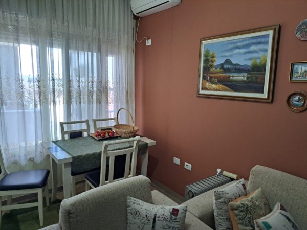 Tirane, shitet apartament 1+1 Kati 3, 64 m² 100.000 € (Fresku) TT2069