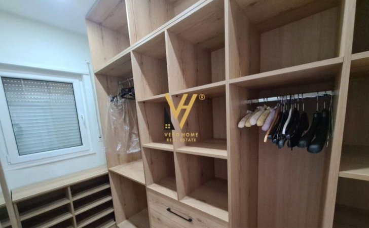 Tirane, jepet me qera apartament 2+1+Ballkon Kati 2, 100 m² 800 € (KODRA E DIELLIT 1)