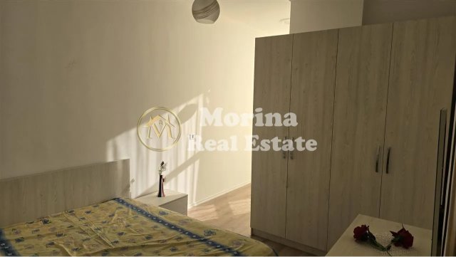 Tirane, jepet me qera apartament 2+1+Ballkon Kati 5, 100 m² 420 € (Yzberisht)