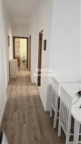 Tirane, jepet me qera apartament 2+1+Ballkon Kati 5, 100 m² 420 € (Yzberisht)
